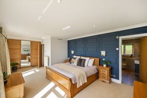Bedroom- click for photo gallery
